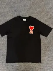アミ ハート ロゴ 半袖 Tシャツ ブラックのサムネイル