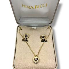 NINA RICCI イヤリング 金箔入りネックレスセット 値下げ済 - メルカリ