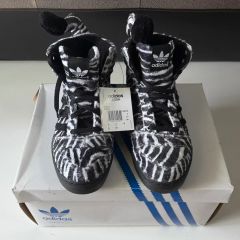 adidas×jeremy scott スニーカー ゼブラ柄 尻尾 swag - メルカリ
