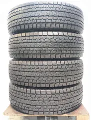 215/70R16  
ヨコハマ アイスガード G075 
中古タイヤ スタッドレスタイヤ 4本セット
 w16260616040のサムネイル