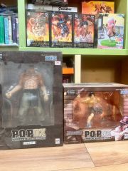希少】 ONE PIECE ご当地アクリルキーホルダー 白ひげ&エース - メルカリ
