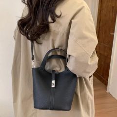 新品未使用⭐︎HERLOUSE ヘルラス トートバッグ ブラック ショルダー 