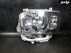 破損無し！ 即発送】トヨタ 純正 200系 ハイエース 後期 6型/7型/8型