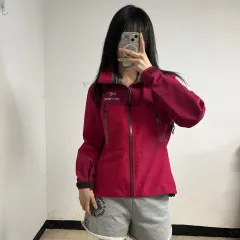 ARC'TERYX アークテリクス ベータAR ウィンドブレーカーのサムネイル