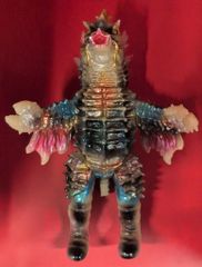 Toy Fields ゴーヤ怪獣 岡田悠助 turn_UP_toys コラボ - メルカリ