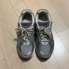 別注】New Balance M2002R GTX 26.0 アローズ別注 - メルカリ