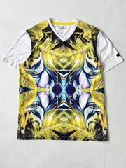 "SEAN JOHN"ショーンジョン　総柄　Tシャツ　イエロー　ホワイト　archive アーカイブ　00s ストリート　インポート ドメス　vintage ヴィンテージ　モード　y2k　bboyのサムネイル