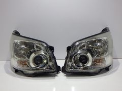 トヨタ ノア ZRR70 ZRR75 純正 ヘッドライト 左 右 28-201 - メルカリ トヨタ ノア ZRR70 ZRR75 純正 ヘッドライト 左 右 28-201 - メルカリ
