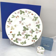 ウエッジウッドワイルドストロベリー　プレート 6枚セット　中古品　27cm WEDGWOOD ワイルドストロベリー プレート - メルカリ