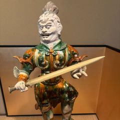 美品】【常滑焼】 幸山造 朱泥 手彫り 牡丹彫 花瓶 共箱付き (A028
