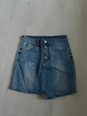 GUESS ゲス スカート ミニのサムネイル