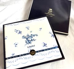 ROYAL COPENHAGEN シルク入り綿毛布 - メルカリ