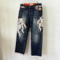 9090 桜刺繍 デニムショートパンツ L - メルカリ