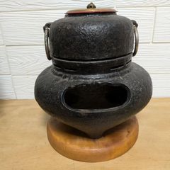 きらら石・木製台つき】きらら素焼き壺13リットル - メルカリ