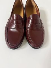 ⑦ ボッテガ・ヴェネタ（BOTTEGA VENETA）ローファー ワインレッド