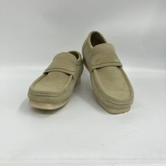 UA別注 クラークス ワラビーモンク ベージュ UK8.5 箱無 美品 - メルカリ