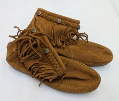 N 値下げ中【未使用/保管品】Minnetonka ミネトンカ ショートブーツ ブラウン レザー フリンジ お洒落 6Mのサムネイル