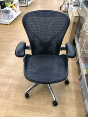 ZIZO様専用★関東地域限定販売★リユースのサカイ幸手店★ HermnaMiller チェア   管理0708-001のサムネイル