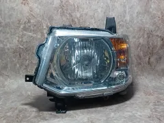 三菱 ｅＫワゴン H82W 左ヘッドランプ・ヘッドライト MX ハロゲン スタンレー P6519 8301A601 8301A865 レベライザーのみ未テスト 現状販売のサムネイル