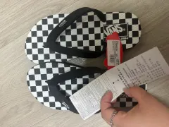 ヴァンズ ビーチサンダル (新品)のサムネイル