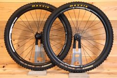 ボントレガー BONTRAGER ダスター エリート DUSTER ELITE アルミ チューブレス ホイールセット シマノMTB11Sフリー 27.5インチ 15×100/12×142スルー対応 【千葉店】のサムネイル