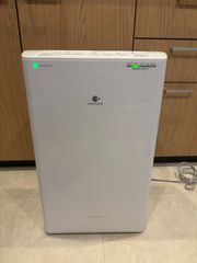Panasonic 除湿機 F-YHRX200 43畳用 梱包発送たのメル便利用 - メルカリ