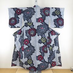 有松鳴海絞り浴衣 有松絞り 絞り浴衣 濃紺色 万寿菊 花火 着画あり