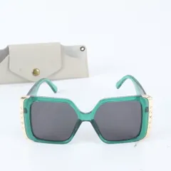 美品 ルイヴィトン LV ムーン スクエア サングラス グリーン アイウェア 眼鏡 メンズ レディース RIM EC4-10【中古】のサムネイル