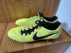 NIKE TIENPO5 サッカースパイク イエロー - メルカリ