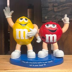 M&M's フィギュア付き缶ケース 2個セット M&M's フィギュア付き缶ケース 2個セット - メルカリ