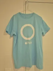 Apple Music アップルミュージック Tシャツ 限定モデル Apple Park 本社 Tシャツ サイズ 100のサムネイル