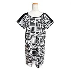 【未使用品】MARY QUANT マリークワント ワンピース M 38 ブラック ホワイト 黒 白 総柄 デイジー 半袖 チュニック 日本製 モノトーン ロゴのサムネイル