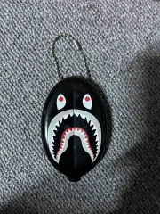 アベイシングエイプ シャーク 財布のサムネイル