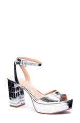 チャイニーズランドリー レディース シューズ ヒール プラットフォーム サンダル Chinese Laundry Theresa Platform Sandal Women SILVER PATENTのサムネイル