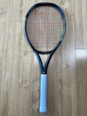 割引 美品 硬式テニスラケット ヨネックス Eゾーン98 グリップ2 - メルカリ