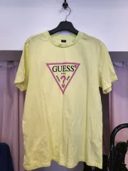 GUESS ゲス 半袖Tシャツ イェローのサムネイル