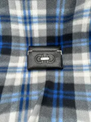 状態良好なFERRAGAMO フェラガモ 二つ折り財布 出品のサムネイル