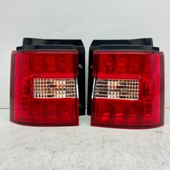 デリカD5 純正テールランプ 左右セット 点灯確認済み 美品 割れなし