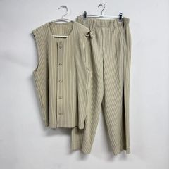 美品 オムプリッセ イッセイミヤケ QUARRY プリーツ セットアップ 2/3