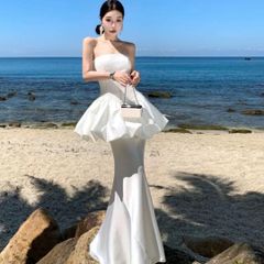 シ*」様 e9 PRADA リップ柄 シルク　半袖ワンピース 38 シ*」様 e9 PRADA リップ柄 シルク 半袖ワンピース 38 - メルカリ
