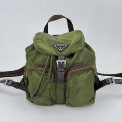 美品 プラダ リュック バックパック 三角プレート 白タグ ナイロン