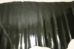 ダークグリーン 125ds クロム革 牛革 国産 レザー ガラス加工 はぎれ 一枚革 レザークラフト 革 皮 本革 diy 生地 材料のサムネイル