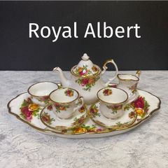 英国製 廃盤 黒壺 ウェッジウッド ワイルドストロベリー ミニチュア