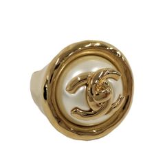 CHANEL シャネル ココマーク リング 11号 ゴールドB24刻印イタリア製 CHANEL シャネル ココマーク リング 11号 ゴールドB24刻印イタリア製