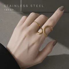 新品 ステンレス オープンリング ゴールド 18KGP ツイスト 曲線 ニュアンス フリーサイズ　ステンレスアクセサリーのサムネイル