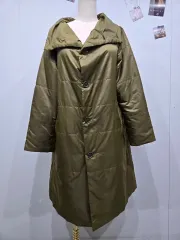 プラテーション カーキ色 WHO ショートダウン コート ISSEY MIYAKEのサムネイル