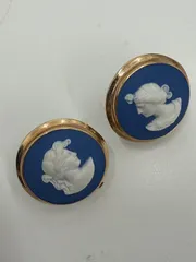 C【中古品・長期保管品】Wedgwood  イヤリング　MADE IN ENGLAND  C-0のサムネイル