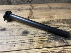 KI498 ラピエール LAPIERRE カーボン シートポスト Φ27.2 350mmのサムネイル
