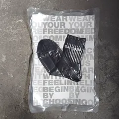 COMME des GARCONS 25aw ロゴソックス 靴下 真空パック コムデギャルソン 2025aw PP-K502 未開封のサムネイル