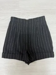 モスキーノ ハーフパンツのサムネイル